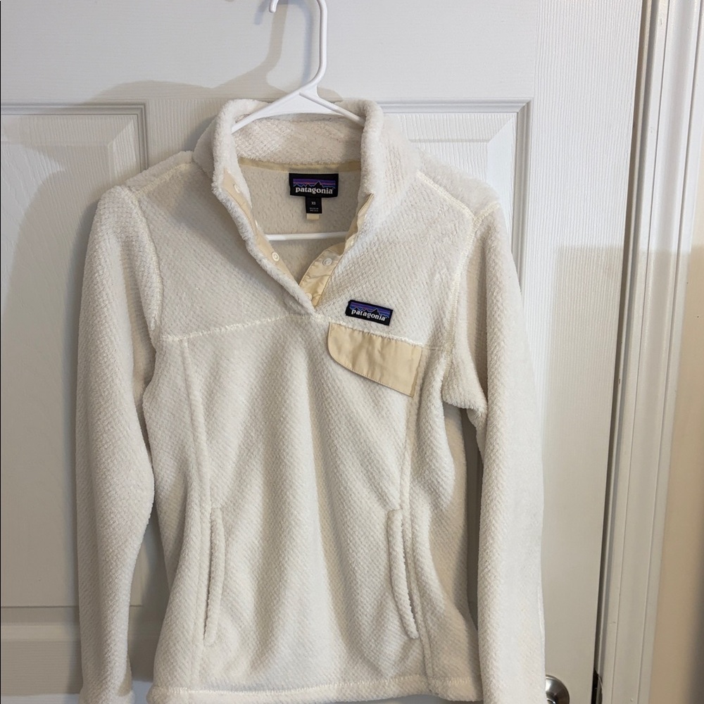 Patagonia Off-White Fleece Jacket